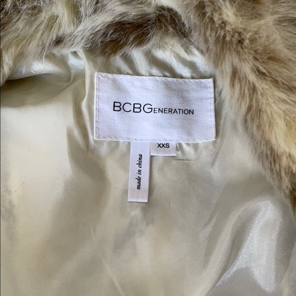 BCBGeneration Faux Fur Vest - Picture 3 of 4
